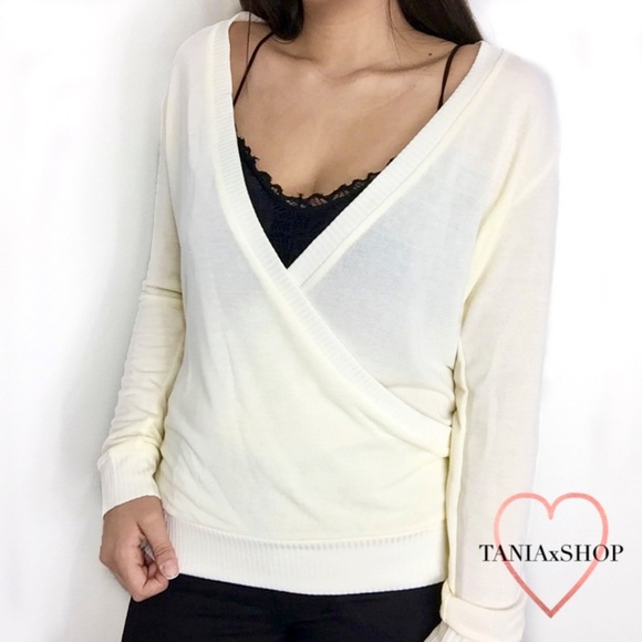 Deep V Cream Long Sleeve - Picture 3 of 8